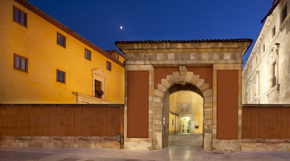 Hotel Real Colegiata San Isidoro León Εξωτερικό φωτογραφία